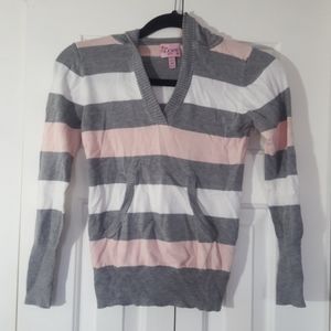 Girls sweater